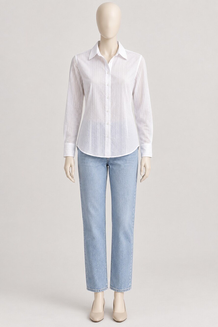 Jones New York Button-Down Shirt in White Size Medium